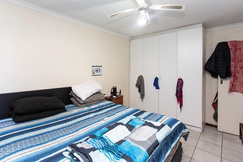 3 Bedroom Property for Sale in Peerless Park West Western Cape